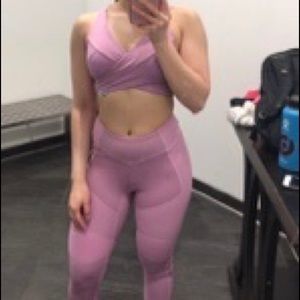 ❌S O L D❌Gymshark True Texture pink set